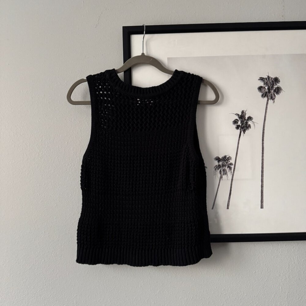 Universal Thread | EUC Openwork Crochet Sleeveless Sweater Tank Top Black Medium - Picture 10 of 12